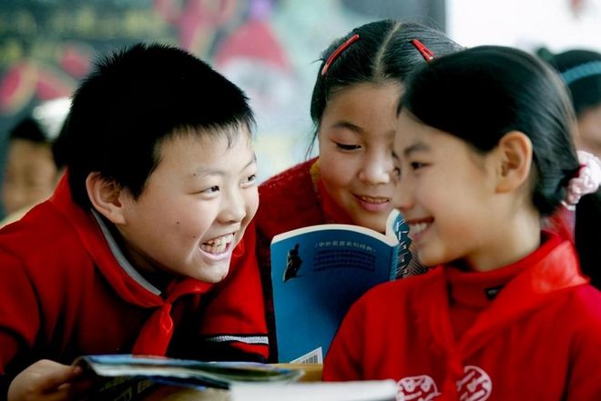 时间”已定：最早8月24日开学家长喜忧参半尊龙凯时新版APP2025中小学生“开学(图7)