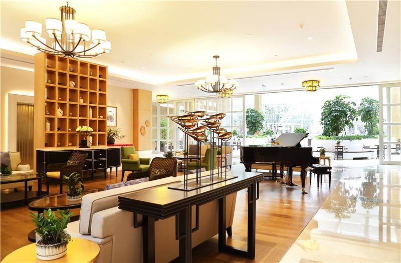 理员有技巧能搞定倔强的阿尔兹海默症长者？ 北京光大汇晨科丰老年公寓凯时尊龙最新网站到了饭点不张嘴生病了也死活不肯吃药哪家养老公寓护(图6)